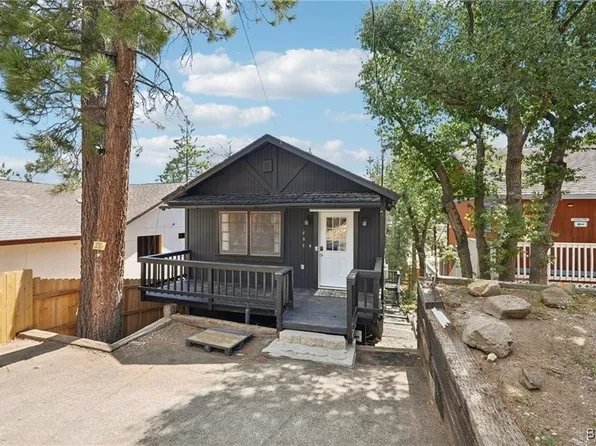 867 Cedar Ln, Sugarloaf, CA 92386