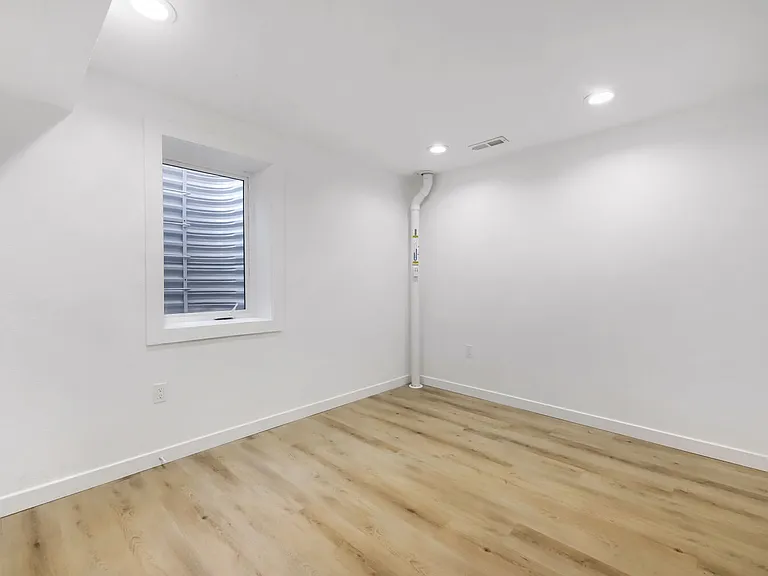 3831 W Rutgers Pl — Photo 7