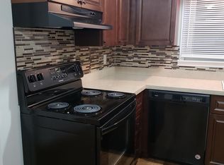 3235 Farmersville Rd, Bethlehem, PA 18020