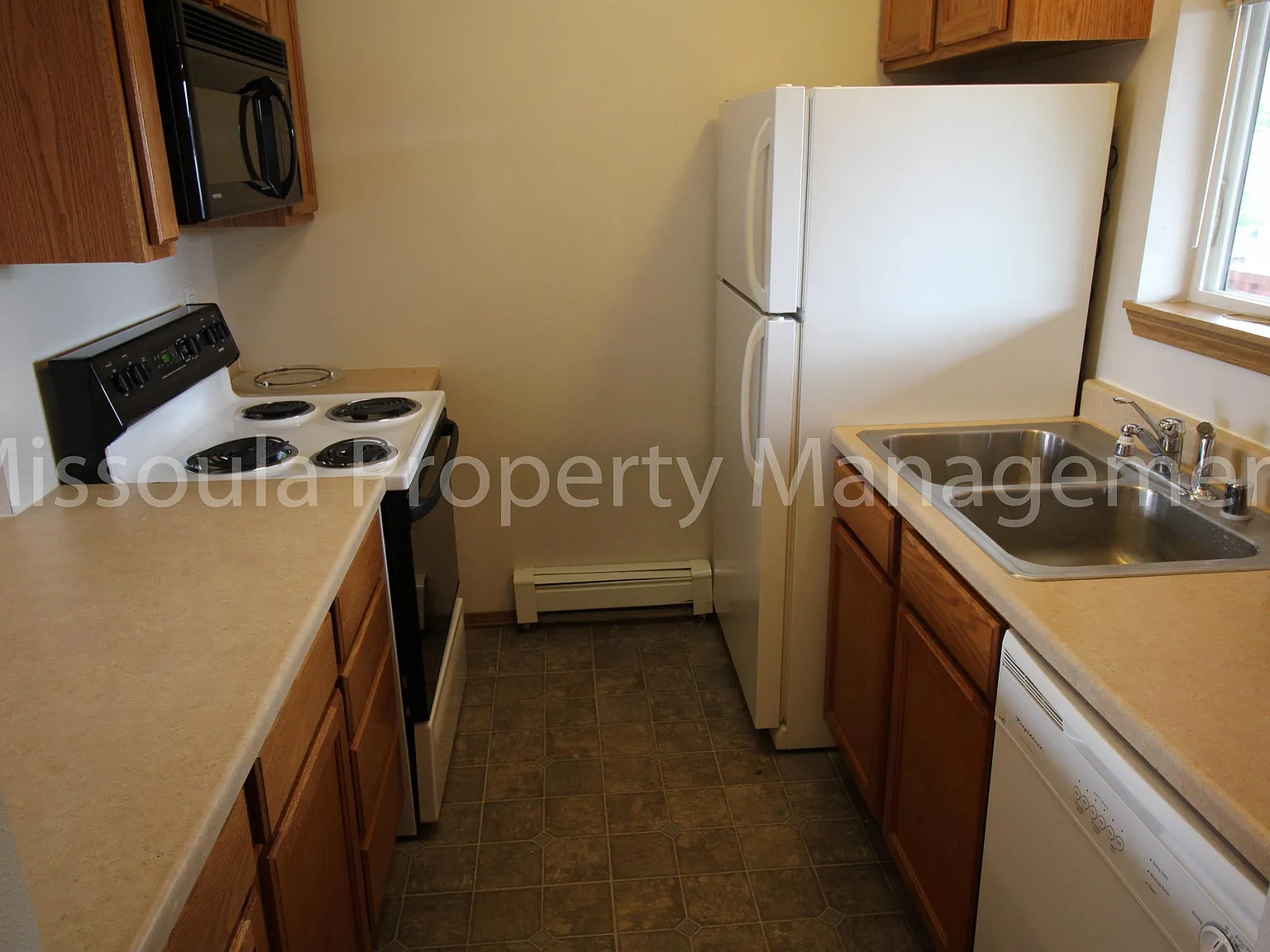 McDonald Ave Apts. — Photo 3