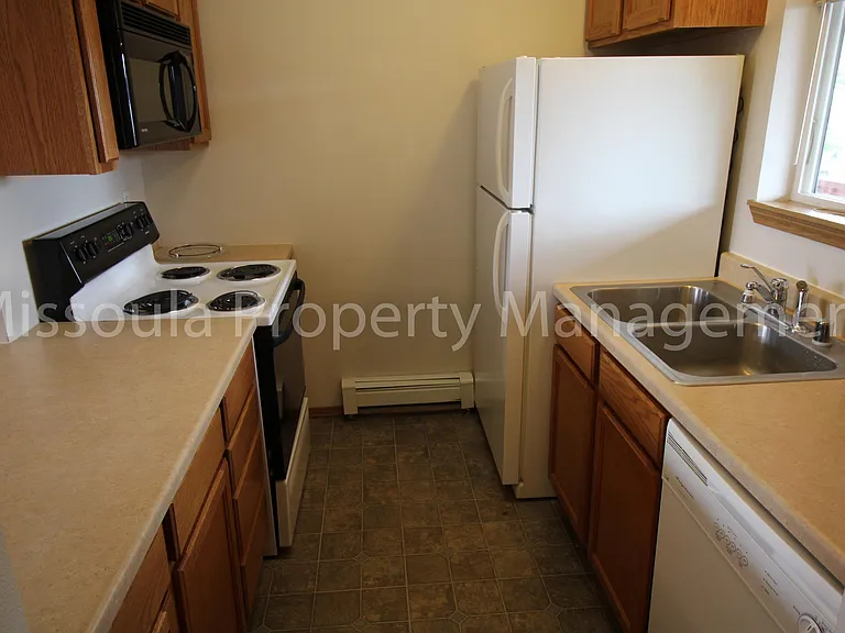 McDonald Ave Apts. — Photo 3