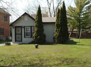 240 N Woodland Dr, Mount Prospect, IL