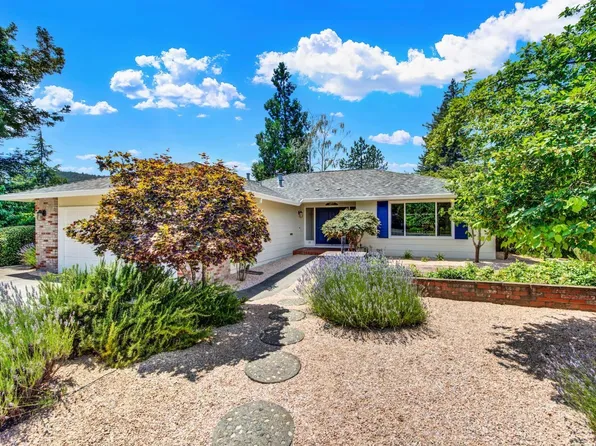 3 Mockingbird Place, Santa Rosa, CA 95409