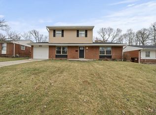 10796 Maplehill Dr, Cincinnati, OH 45240