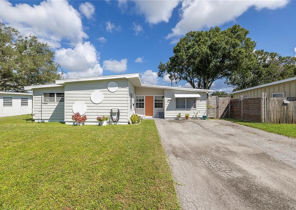 1st image of 1043 60TH AVENUE N