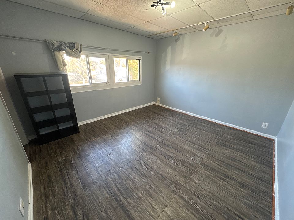1st image of 817 W 30th St #254