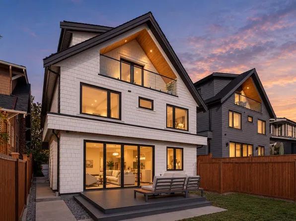 2138 W 48th Ave #2, Vancouver, BC V6M 2N4