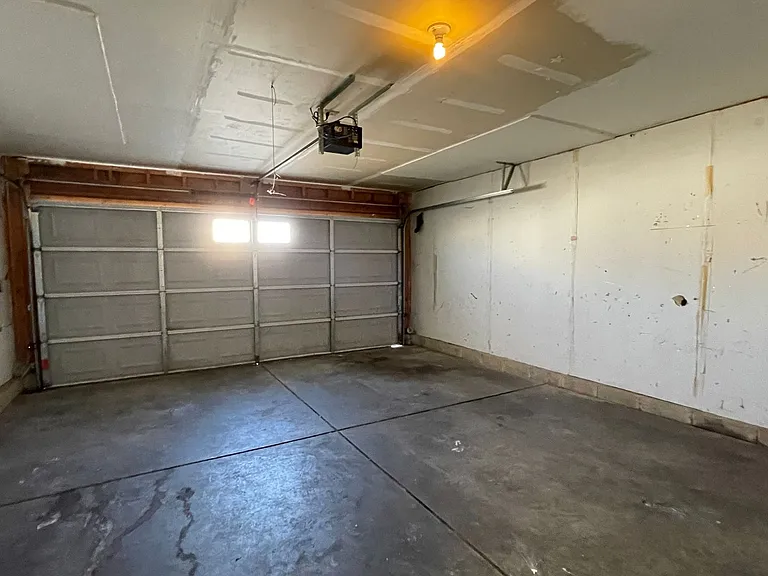 2738 Priest Dr — Photo 24