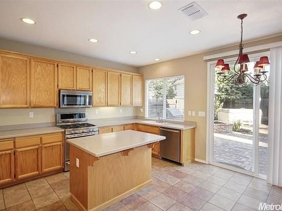 5th image of 8917 Shasta Lily Dr