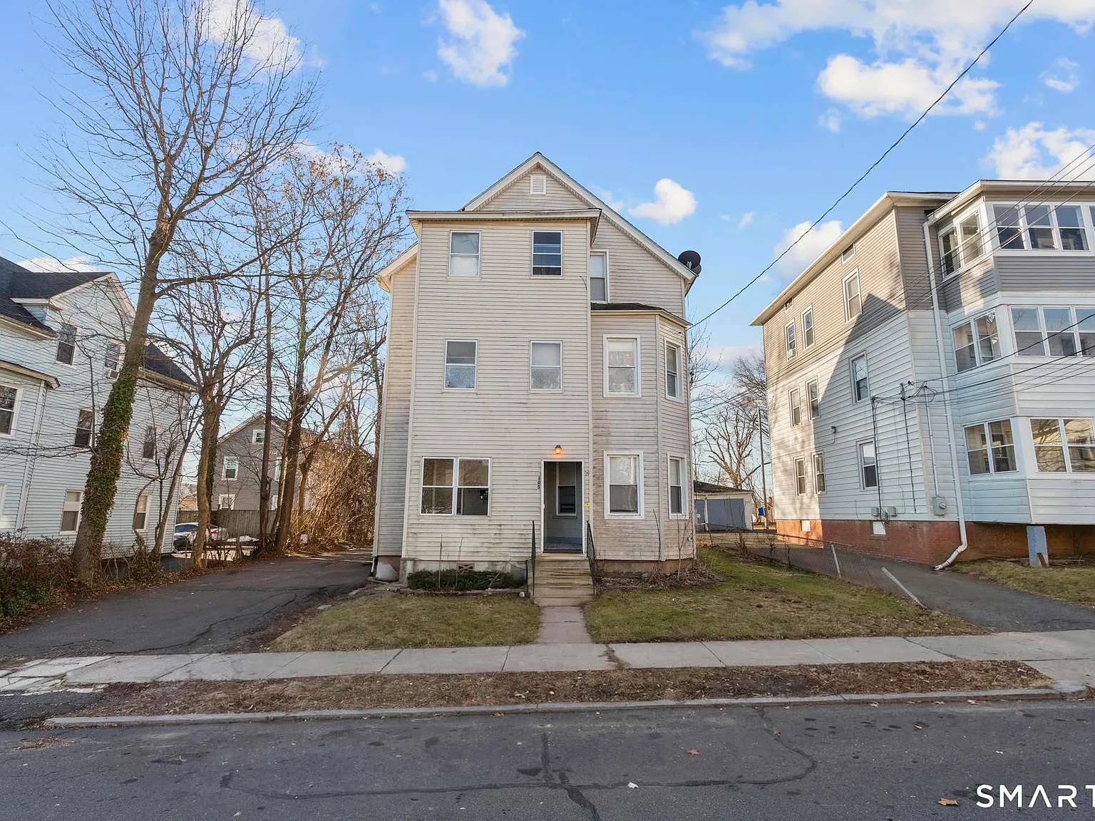 2 bed, 1.0 bath, 900 sqft, $1,550 — Photo 1