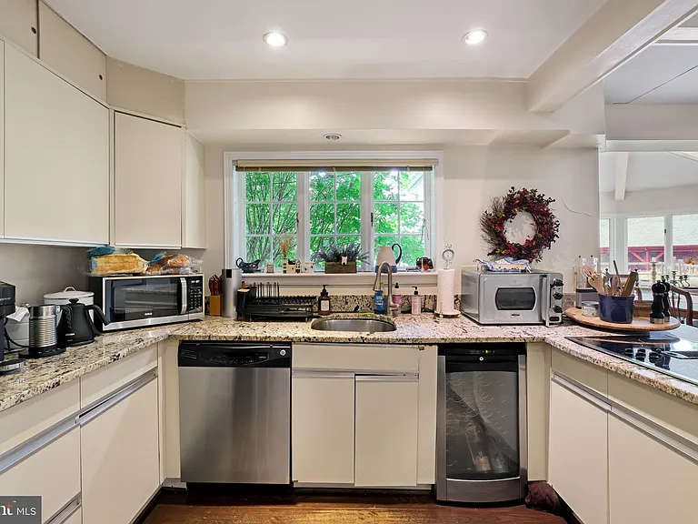 10600 Red Barn Ln #A — Photo 15