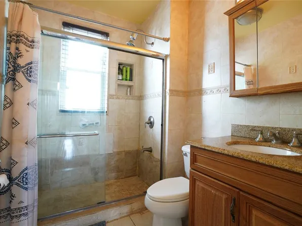 59-11 Fresh Pond Road image 16 of 17