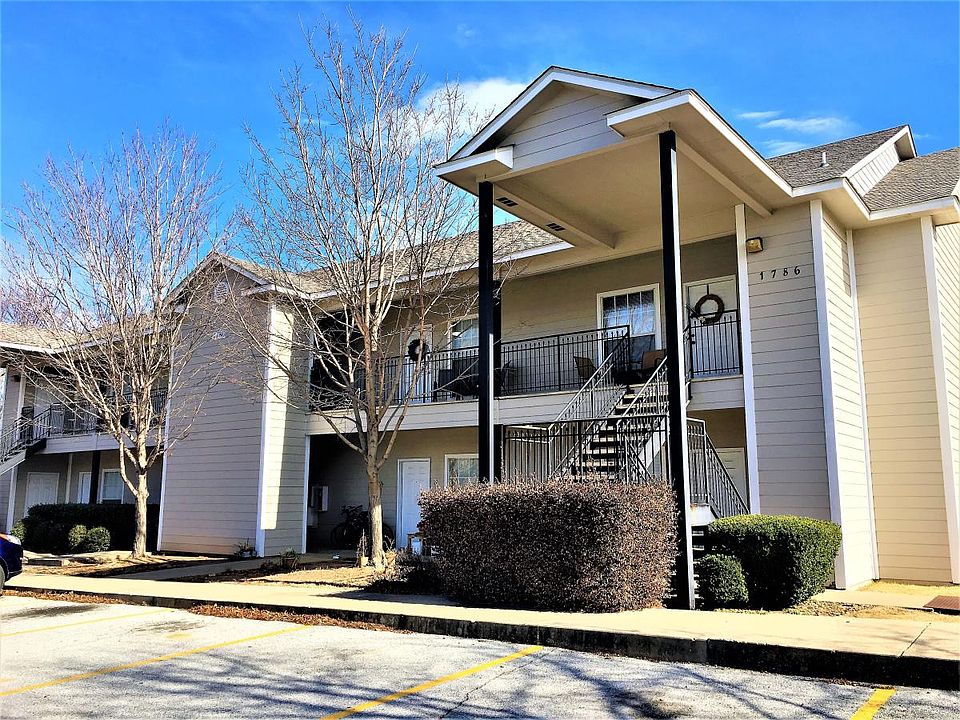 1st image of 1786 N Gregg Ave APT 2