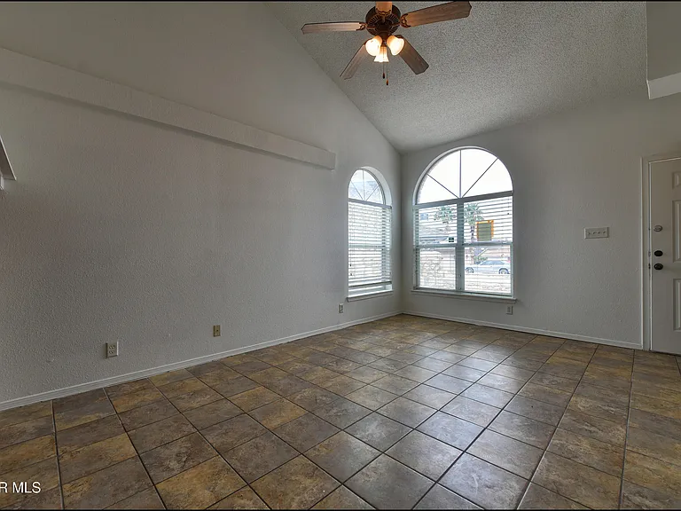 7958 Starry Night Dr — Photo 10