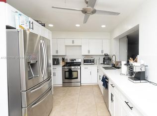 5941 NW 14th Ct, Sunrise, FL 33313