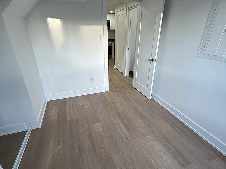 137 Curzon St #3 — Photo 22