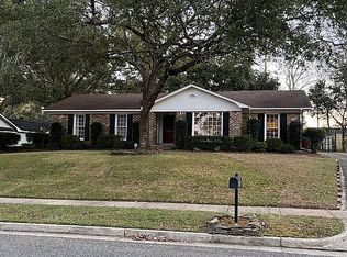 6213 Burntwood Dr S, Mobile, AL 36609