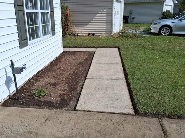 3594 Red Oak Dr, New Bern, NC 28562