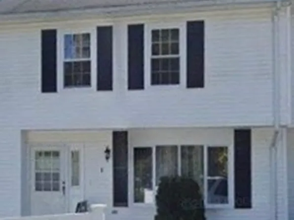 6 4th St, Worcester, MA 01602