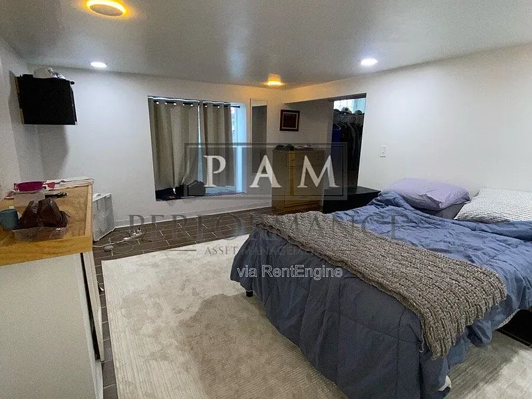 2922 S 48th St — Photo 27