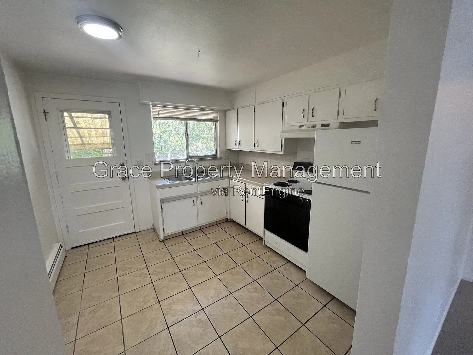 2 bed, 1.0 bath, $1,325 — Photo 4
