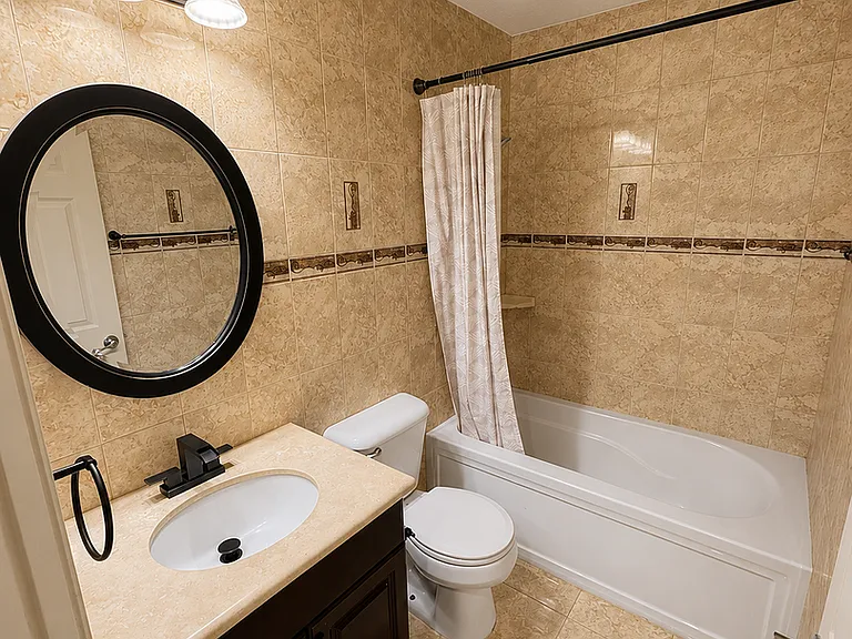 621 Marbella Ct — Photo 37