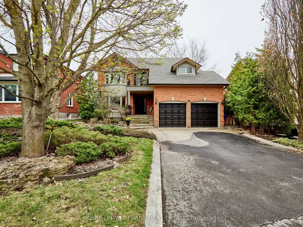 10 Dorman Dr, Whitchurch Stouffville, ON L4A 6A2