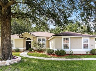857 Poydras Ln N, Jacksonville, FL 32218