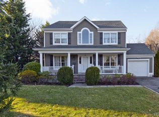 76 Davis Ave, Rye, NY 10580