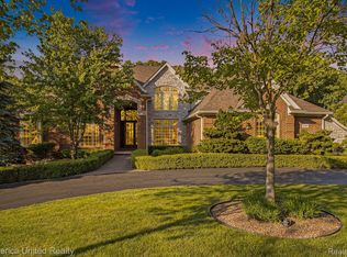 5259 River Ridge Dr, Brighton, MI 48116