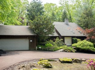 1955 Miller Rd, Pennsburg, PA 18073