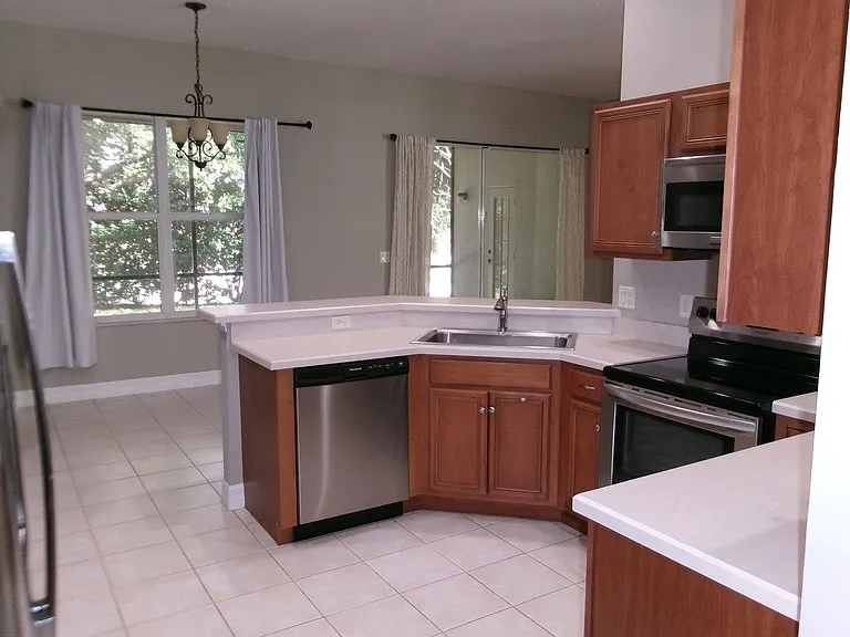 12415 Lake Valley Dr — Photo 13