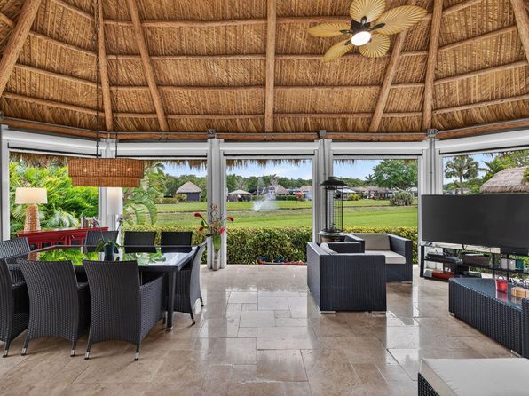 382 Sundial Cir