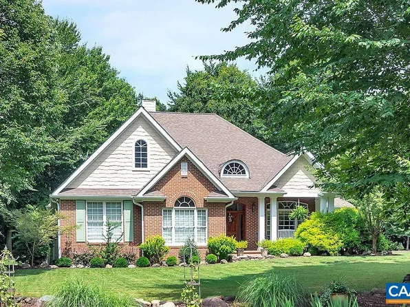 11 Teaberry Ct, Nellysford, VA 22958