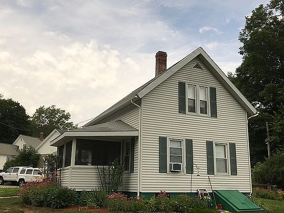 Side view of property 