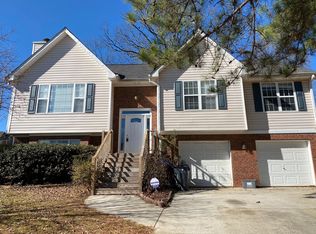 2707 Oak Meadow Ln, Snellville, GA 30078