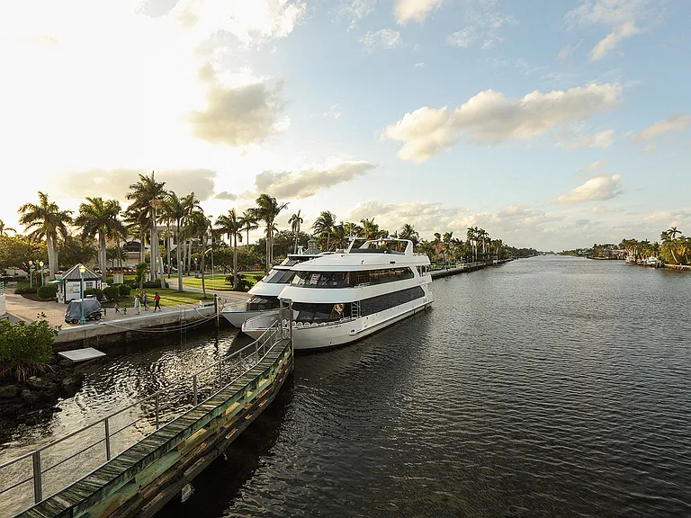 The Florida lifestyle is available at your doorstep.