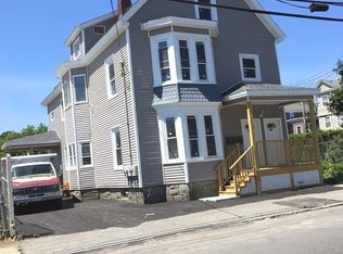 148 West St, Lawrence, MA 01841