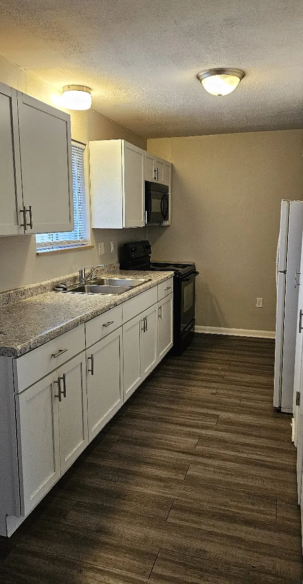 1 bed, 850 sqft, $900 — Photo 4