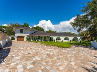 2107 River Ridge Dr, Sarasota, FL 34239