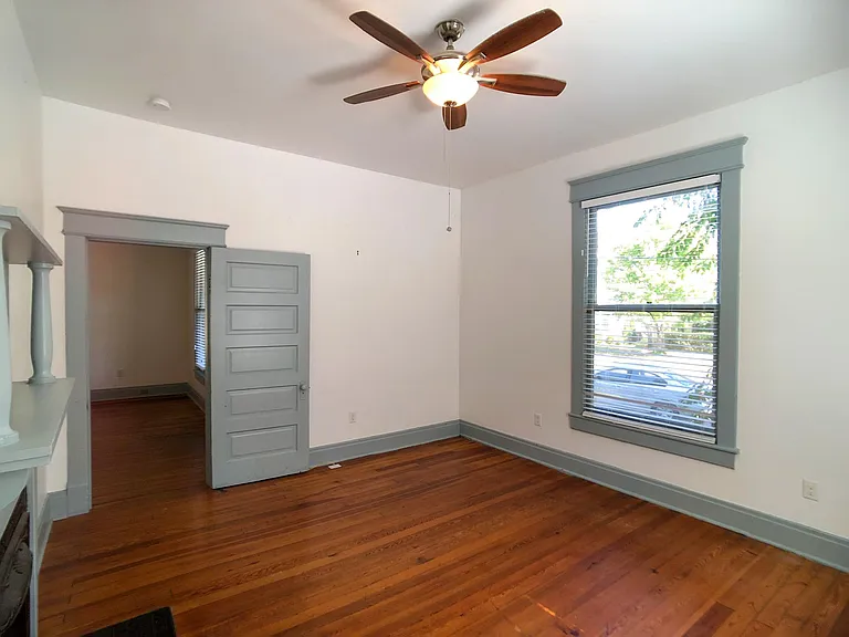 1813 Elliott Ave — Photo 12