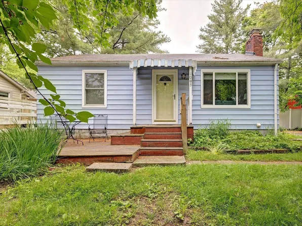 1005 E Maxwell Ln, Bloomington, IN 47401