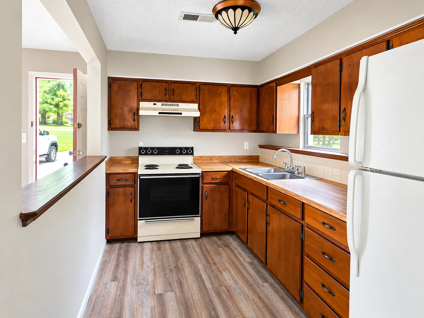 1 bed, 100 sqft, $725 — Photo 4