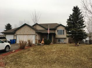 7637 386th St, North Branch, MN 55056