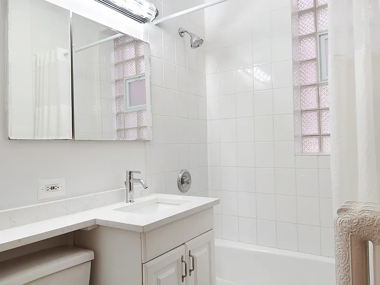 1055 W Hollywood Ave #1A — Photo 11