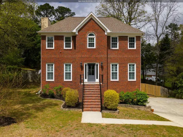 6040 Woodvale Rd, Helena, AL 35080