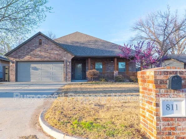 811 E Mosier St, Norman, OK 73071