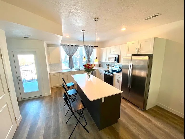 Large kitchen area