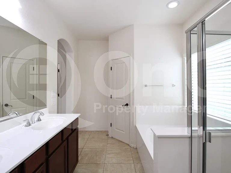 2980 E Ridgewood Ln — Photo 21