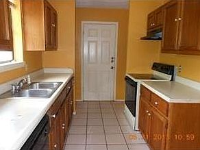 2nd image of 1610 Mockingbird Dr